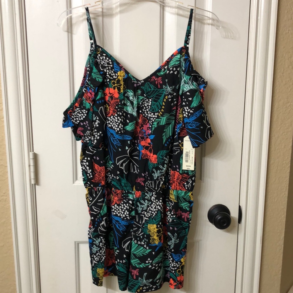 Multicolored cold shoulder romper